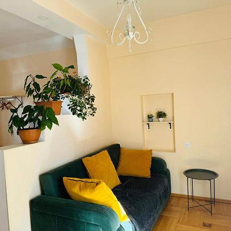 Sky Guest House Tbilisi ภายนอก รูปภาพ