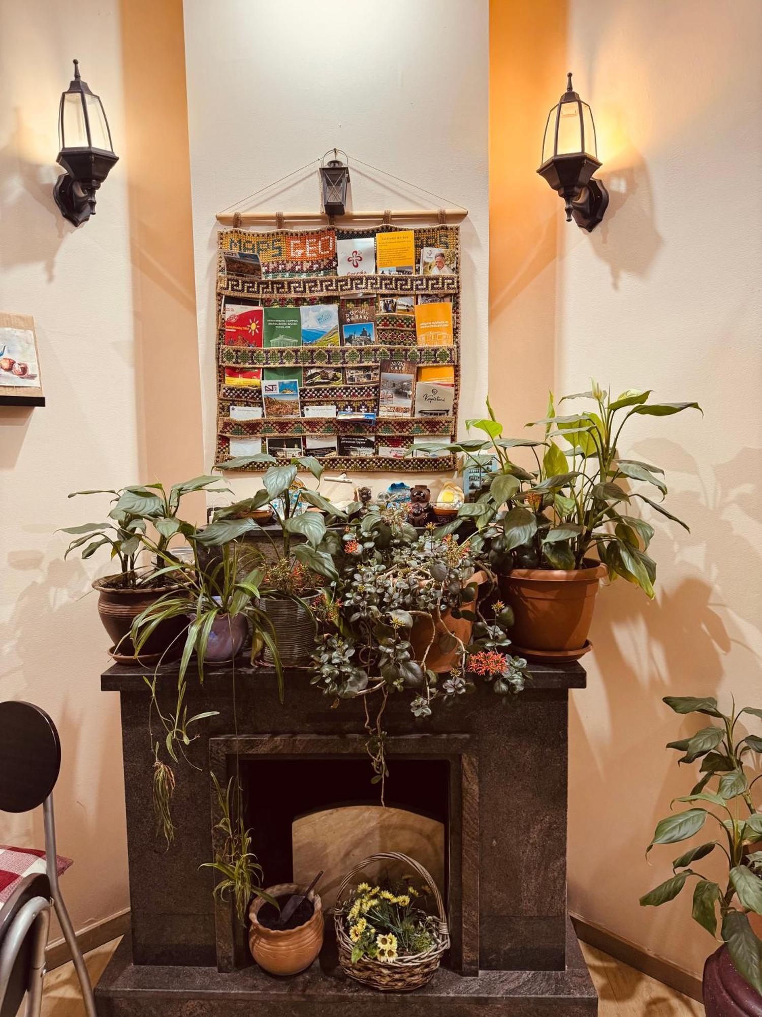 Sky Guest House Tbilisi ภายนอก รูปภาพ