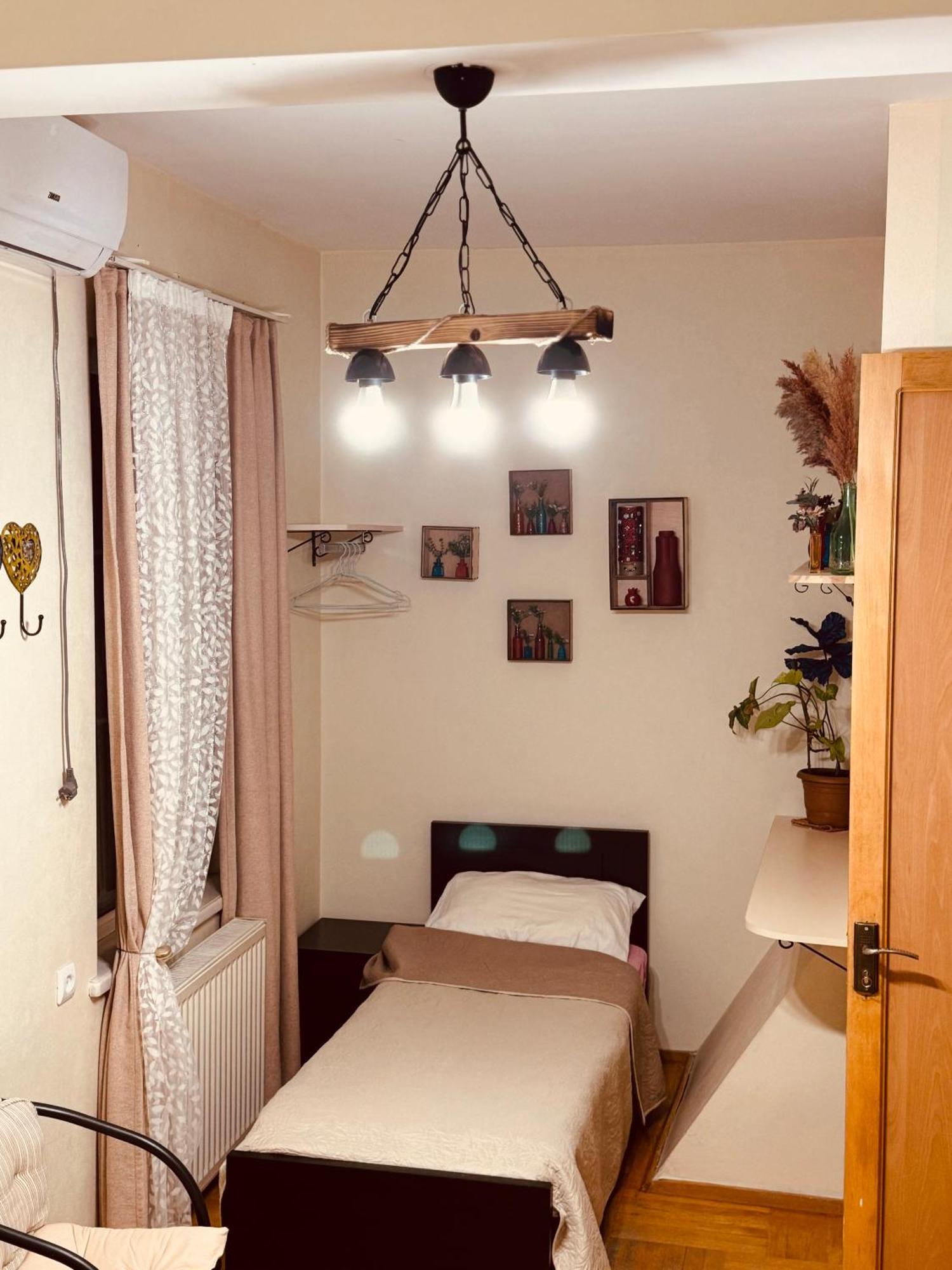 Sky Guest House Tbilisi ภายนอก รูปภาพ