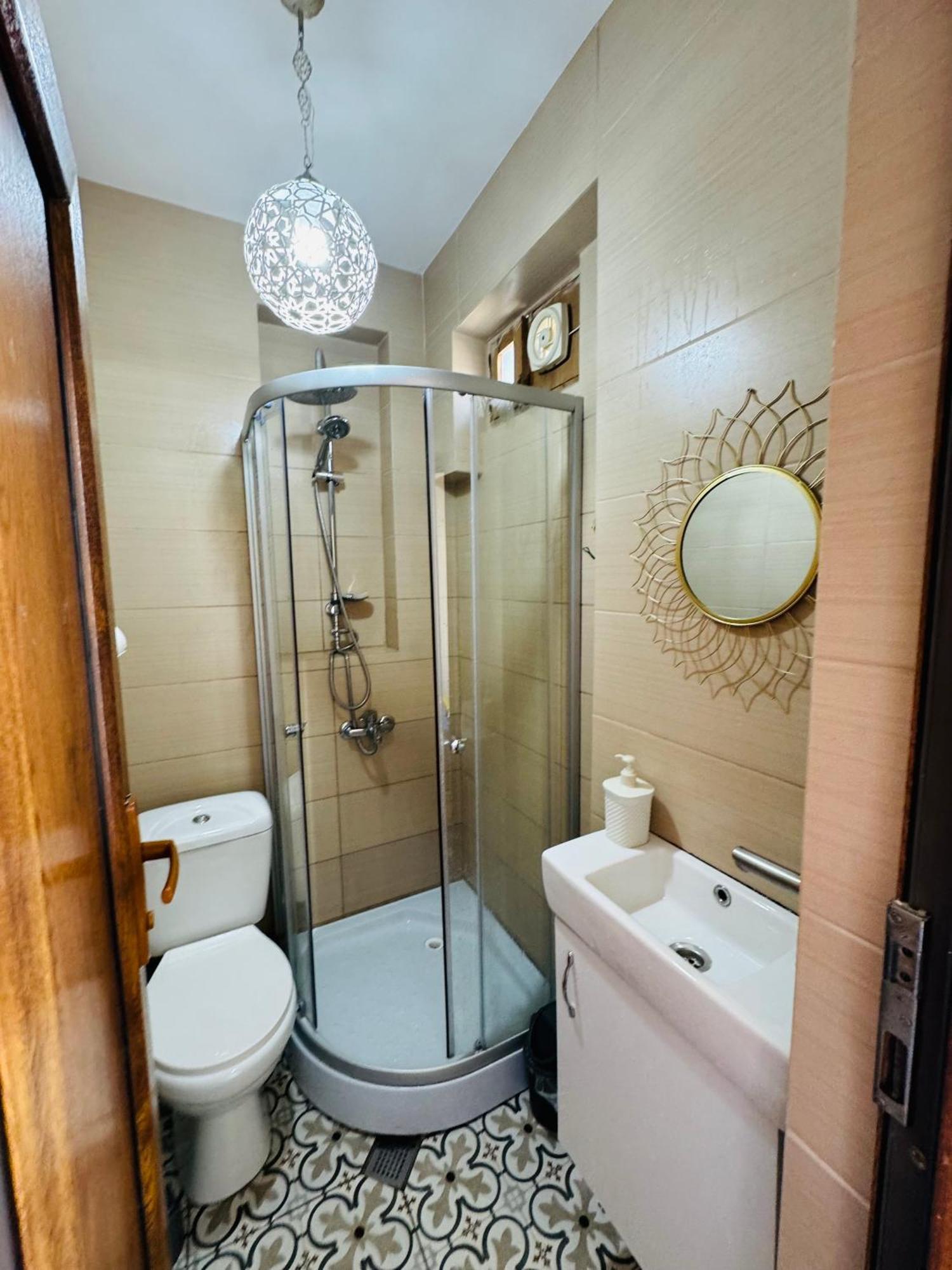 Sky Guest House Tbilisi ภายนอก รูปภาพ