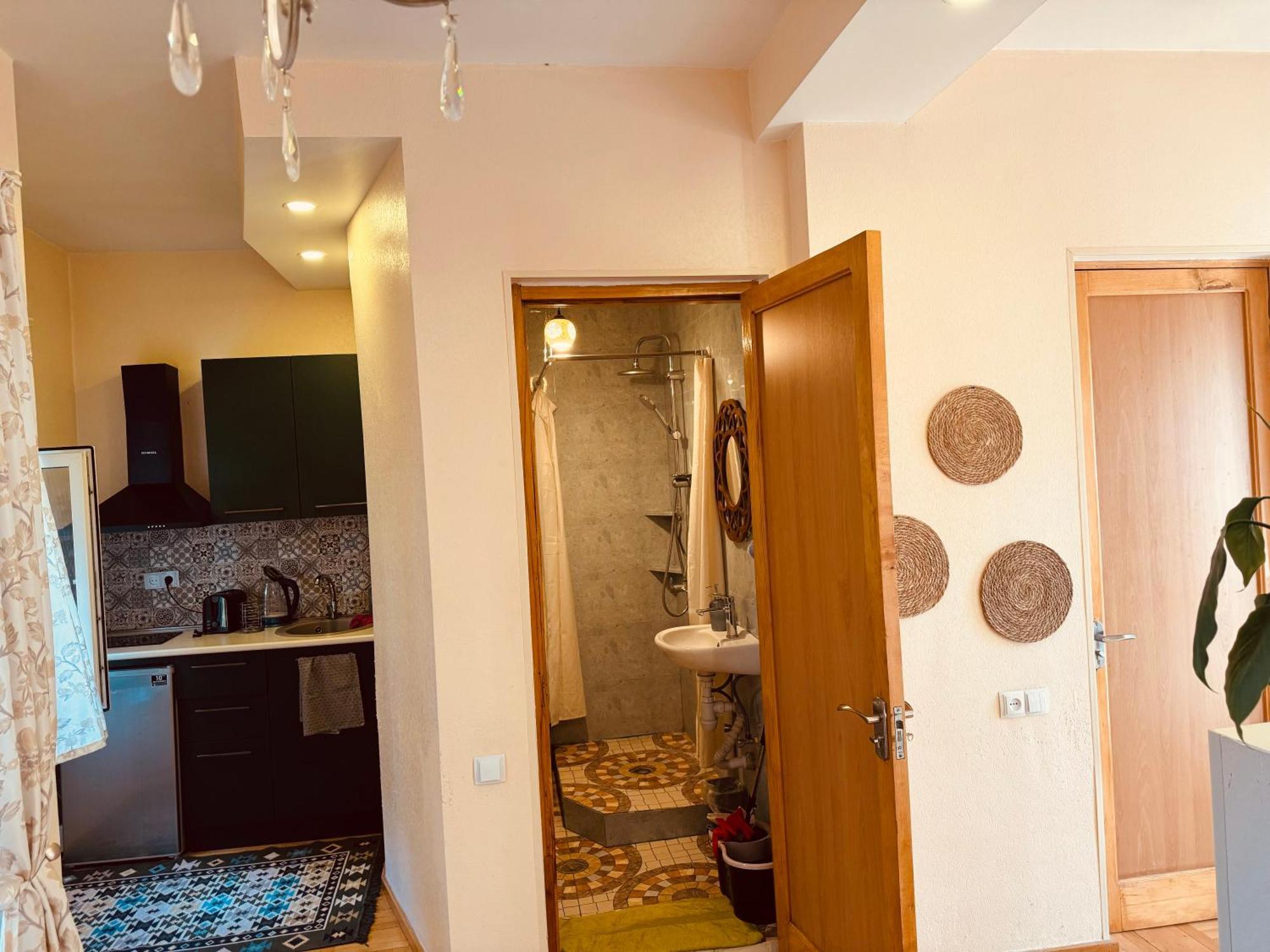 Sky Guest House Tbilisi ภายนอก รูปภาพ