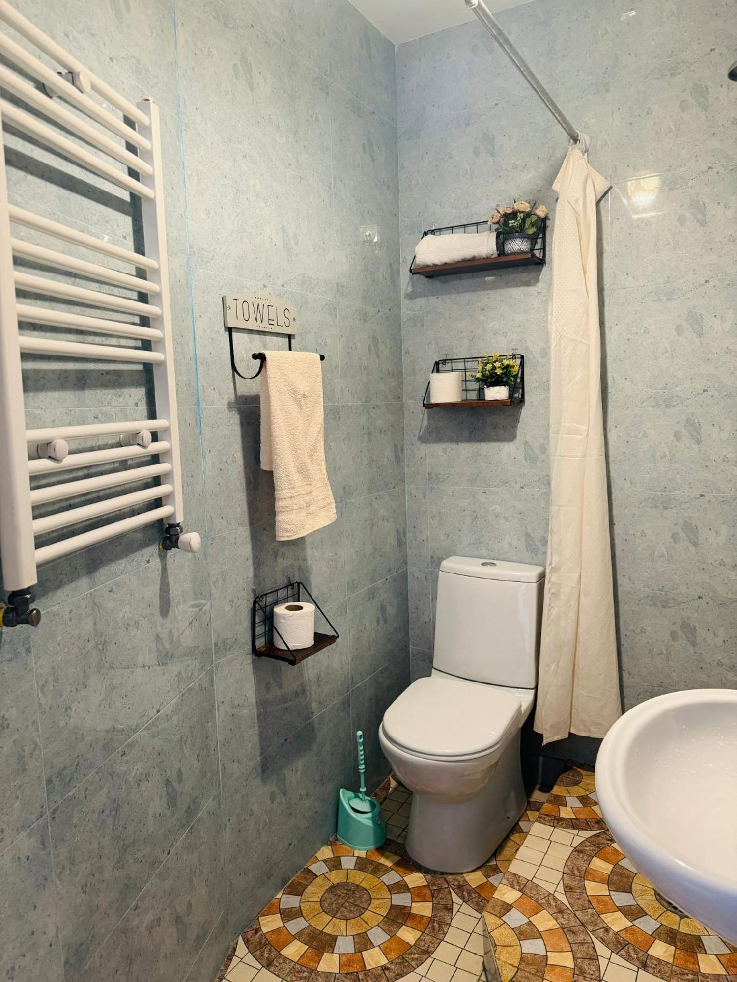 Sky Guest House Tbilisi ภายนอก รูปภาพ