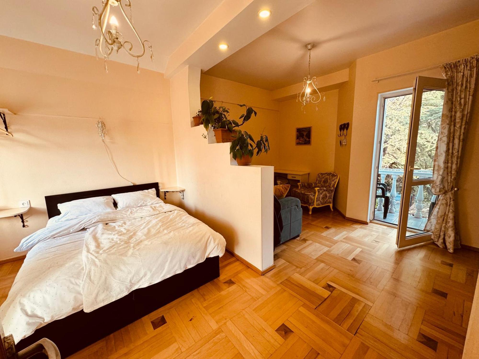 Sky Guest House Tbilisi ภายนอก รูปภาพ